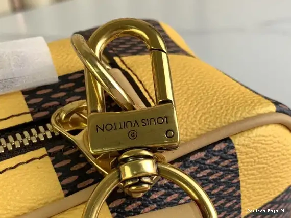 Affordable Chess LOUIS Messenger-24*24*8CM VUITTON 0521